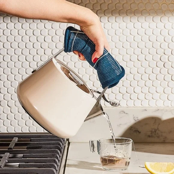 Caraway whistling tea kettle - Picture 1 of 7